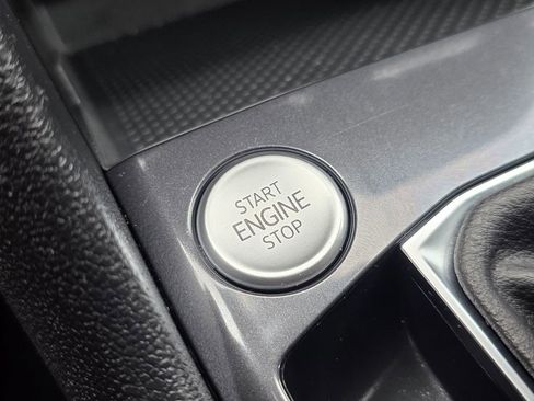 Used 2024 Volkswagen Tiguan S image 34