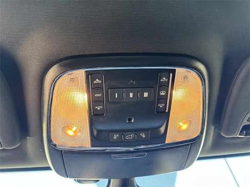 Used 2020 Jeep Grand Cherokee Limited X image 23