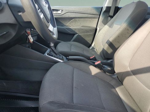 Used 2020 Hyundai Accent SE FWD image 13