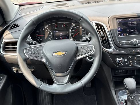 Certified 2024 Chevrolet Equinox LT FWD image 11