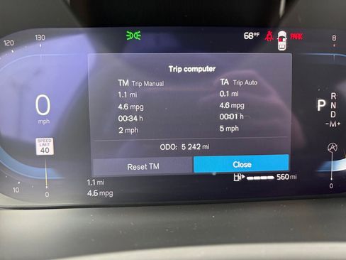 Used 2025 Volvo XC90 B5 Plus image 16