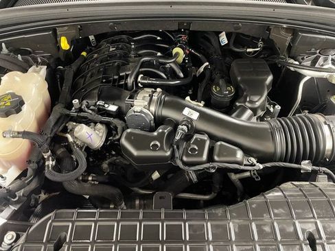 Used 2023 Jeep Grand Cherokee Limited AWD/4WD image 24
