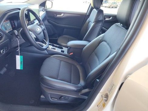 New 2025 Ford Escape SE image 22
