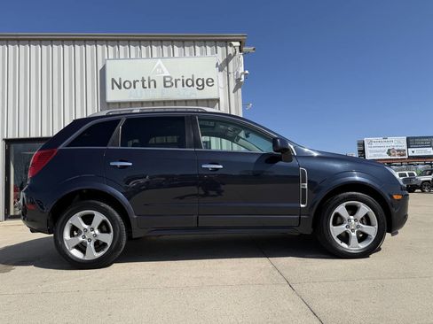 Used 2014 Chevrolet Captiva Sport LTZ image 24