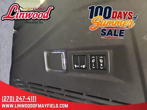 Used 2021 Chevrolet Tahoe High Country w/ Premium Package AWD/4WD image 19