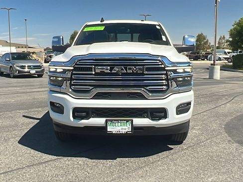 New 2025 RAM 2500 Laramie image 8