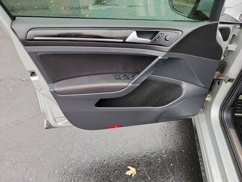 Used 2015 Volkswagen GTI SE image 14