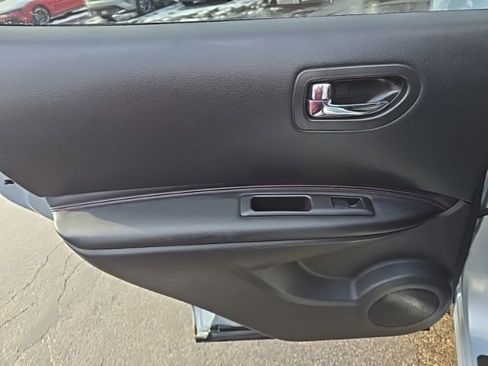 Used 2011 Nissan Rogue SV w/ SL Pkg image 24