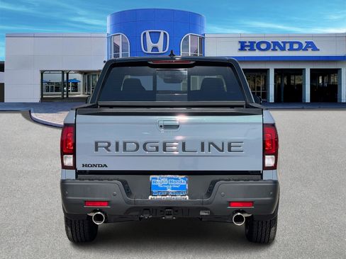 New 2026 Honda Ridgeline Black Edition image 5