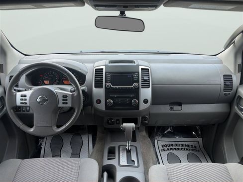Used 2018 Nissan Frontier SV AWD/4WD image 16