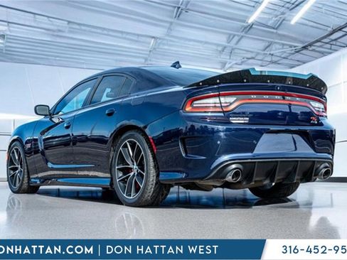 Used 2015 Dodge Charger R/T Scat Pack w/ Technology Group image 32