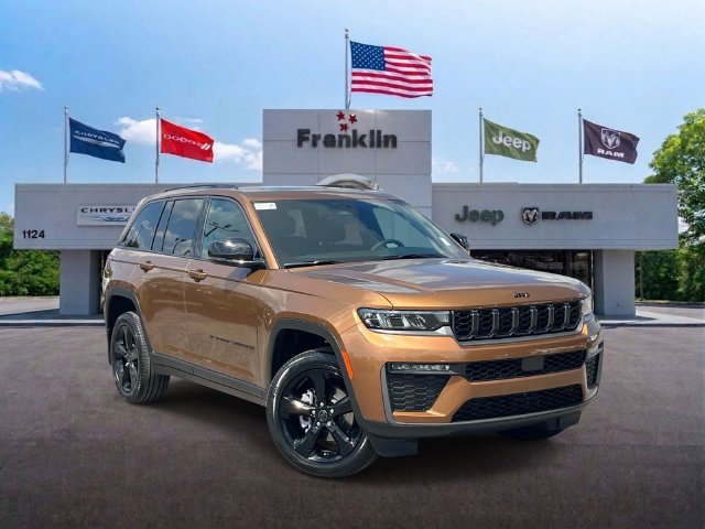 New 2027 Jeep Grand Cherokee Limited AWD/4WD image 1