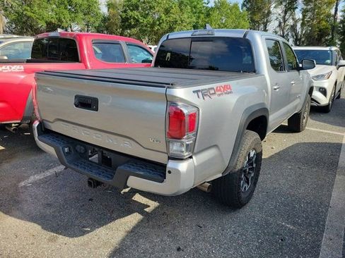 Used 2022 Toyota Tacoma TRD Off-Road w/ Technology Package AWD/4WD image 4