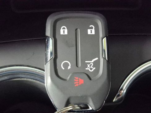 Certified 2024 GMC Terrain SLT image 27