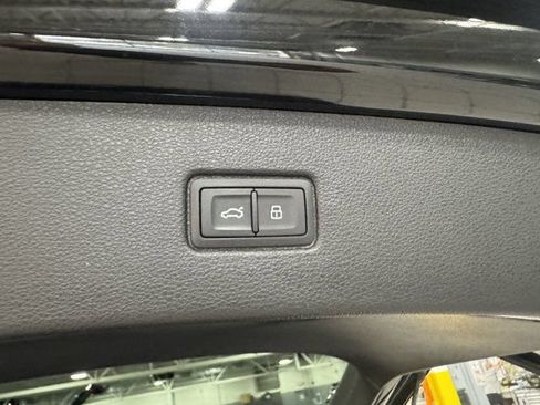 Used 2026 Audi Q7 3.0T Premium Plus w/ Premium Plus Package AWD/4WD image 37