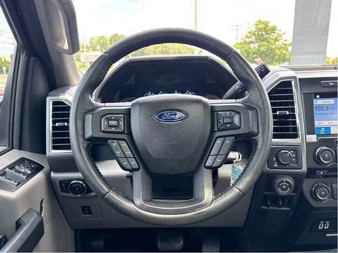 Used 2016 Ford F150 XLT w/ Equipment Group 302A Luxury AWD/4WD image 14