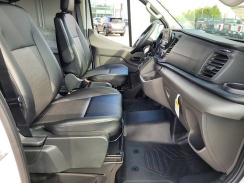 New 2025 Ford Transit 250 Low Roof RWD image 42
