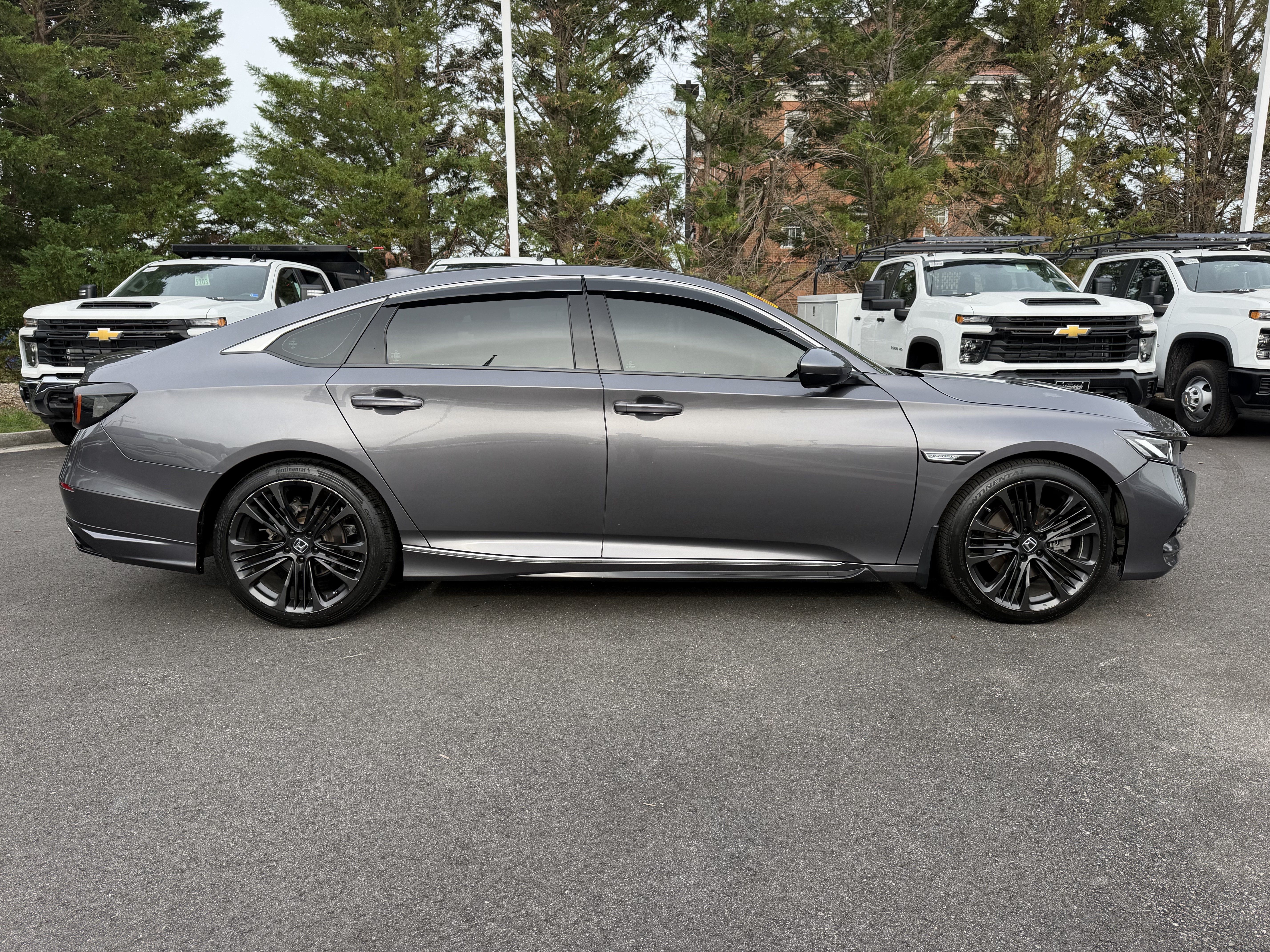 Used 2018 Honda Accord Sport image 10