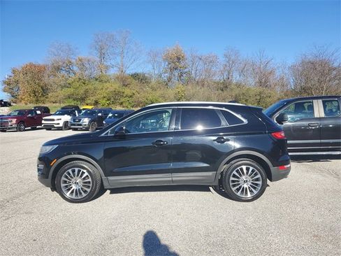 Used 2017 Lincoln MKC Reserve image 7