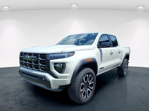 Used 2026 GMC Canyon AT4 w/ Nightfall Essentials Package AWD/4WD image 2