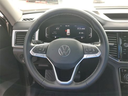 Certified 2023 Volkswagen Atlas SE w/ Panoramic Sunroof Package image 26