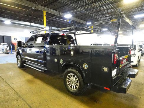 Used 2022 Ford F350 Lariat image 4
