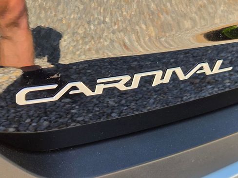 New 2026 Kia Carnival image 12