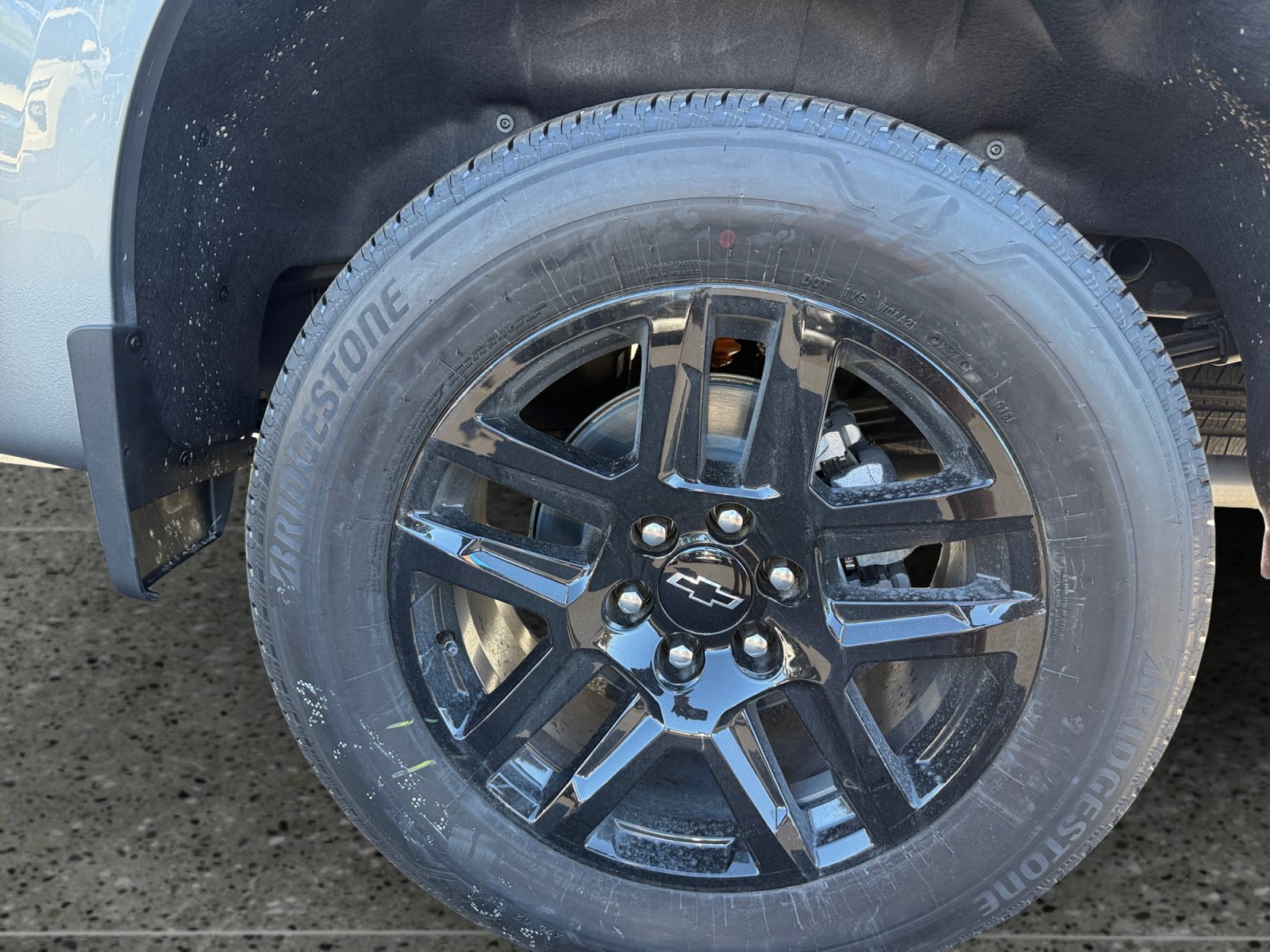 New 2026 Chevrolet Silverado 1500 RST w/ Dark Appearance Package AWD/4WD image 13