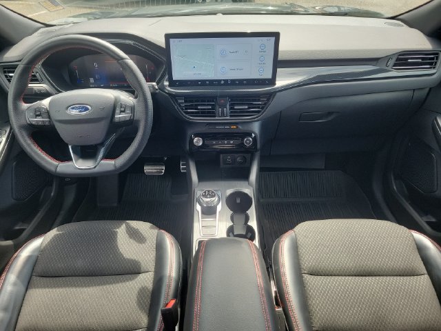 Used 2024 Ford Escape ST-Line w/ Tech Pack #1 AWD/4WD image 8