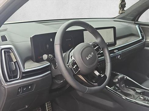 Used 2025 Kia Sorento SX Prestige AWD/4WD image 10
