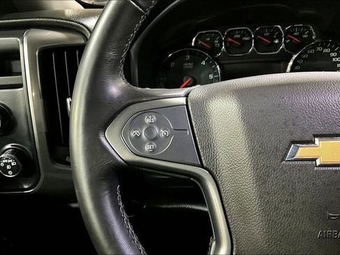 Used 2018 Chevrolet Silverado 1500 LT w/ LT Convenience Package image 11