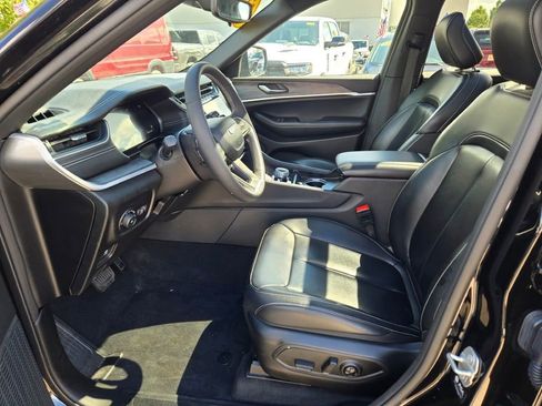 Certified 2024 Jeep Grand Cherokee L Limited image 22