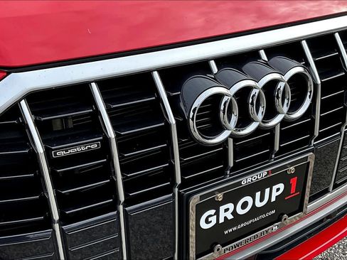 Used 2024 Audi Q3 2.0T Premium image 31