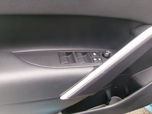 Used 2024 Toyota Corolla Cross XSE w/ Convenience Package image 14