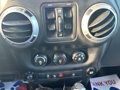 Used 2013 Jeep Wrangler Unlimited Sahara w/ Connectivity Group image 18