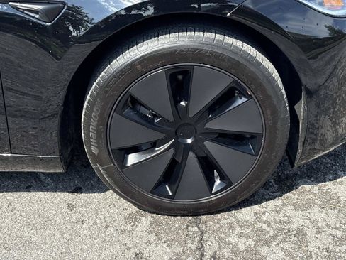 Used 2025 Tesla Model 3 Long Range AWD/4WD image 10