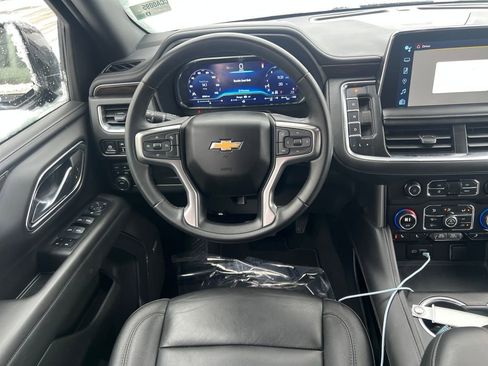 Used 2024 Chevrolet Suburban LT image 23