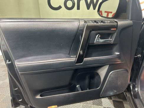 Used 2020 Toyota 4Runner Venture image 21