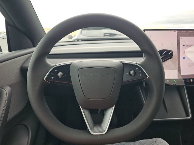 Used 2026 Tesla Model Y AWD image 18