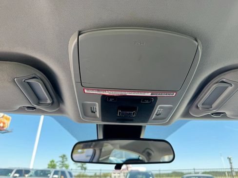 Used 2022 Toyota Camry SE FWD image 20