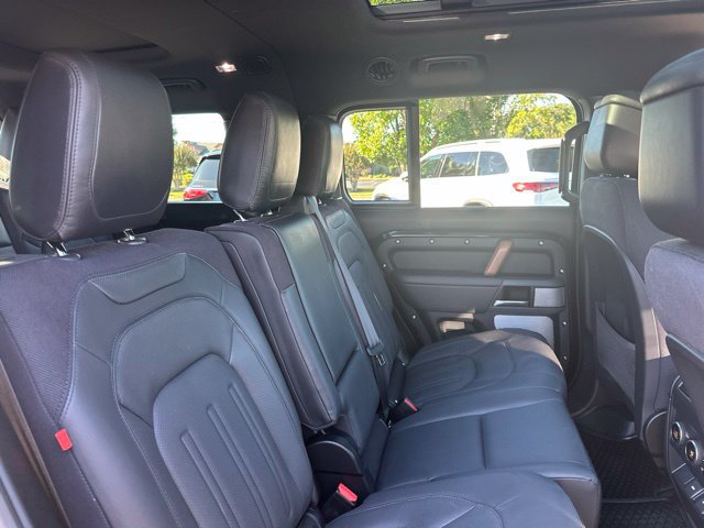 Used 2023 Land Rover Defender 130 X AWD/4WD image 31