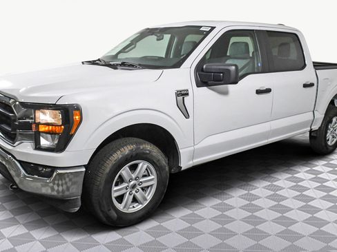 Used 2023 Ford F150 XLT image 4