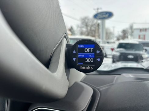 Used 2024 Chevrolet Silverado 1500 LT Trail Boss w/ Convenience Package II image 27