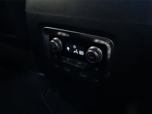 Used 2023 GMC Yukon XL Denali Ultimate image 25