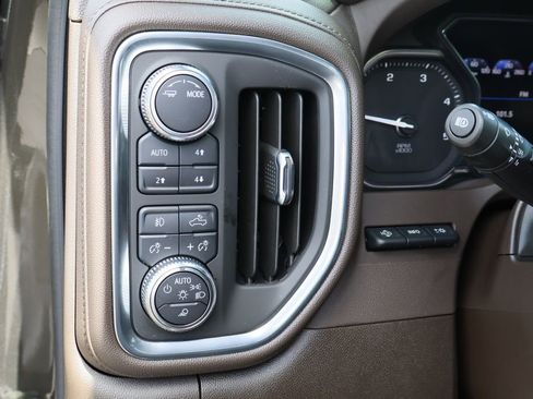 Certified 2022 GMC Sierra 2500 Denali w/ Denali Ultimate Package AWD/4WD image 13
