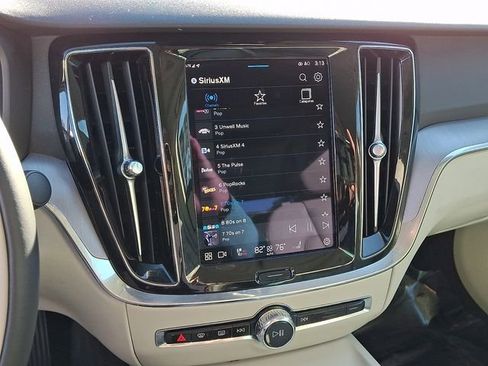 Used 2024 Volvo S60 B5 Core image 24