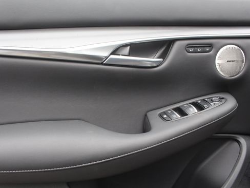 Certified 2025 INFINITI QX50 Luxe image 11