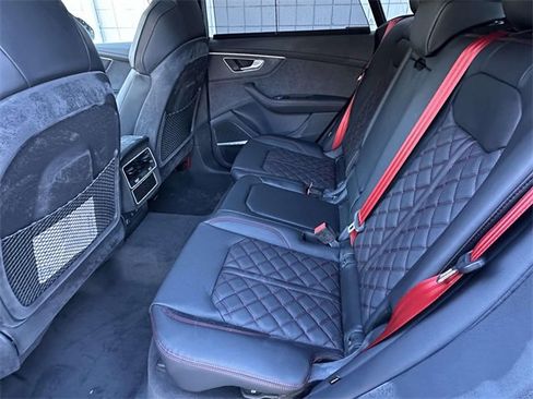 New 2026 Audi Q8 Prestige image 5