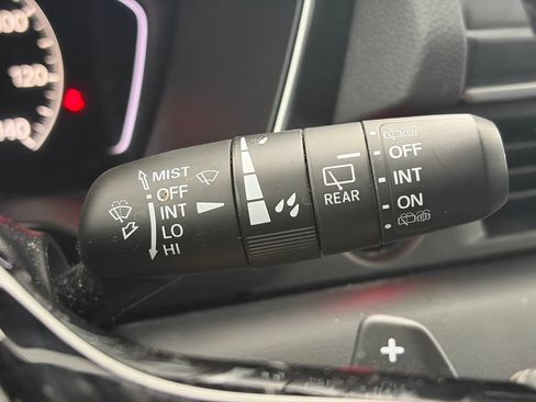 Used 2024 Honda Pilot Touring image 32