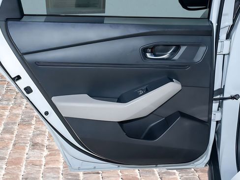 Used 2023 Honda Accord EX image 12